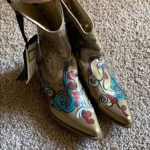 Cowboy boots